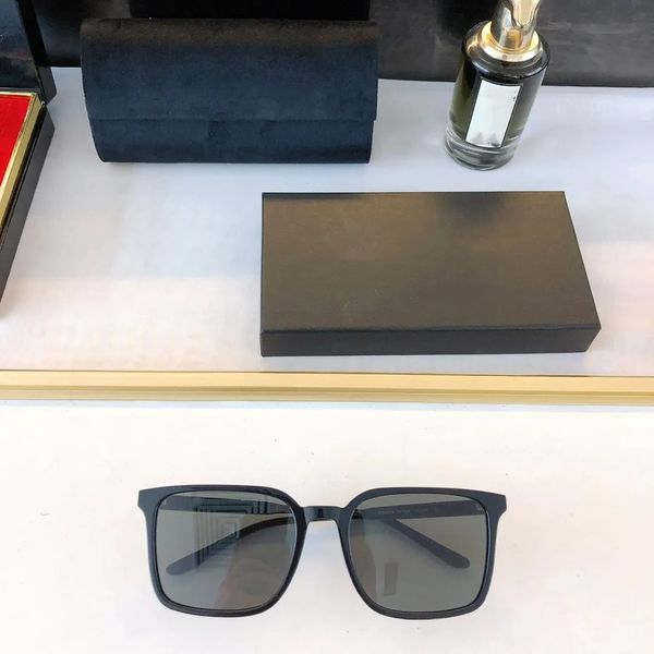 designer sunglasses for women mens sunglasses men fashion outdoor classic style eyewear goggles sport driving multiple style shades, White;black
designer sunglasses for women mens sunglasses men fashion outdoor classic style eyewear goggles sport driving multiple style shades, White;black
