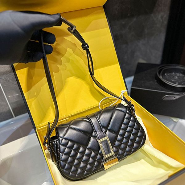 fashion handbag quilted leather shoulder bag flap messenger bags cowhide leather plain wallets classic hardware buckle adjustable strap
fashion handbag quilted leather shoulder bag flap messenger bags cowhide leather plain wallets classic hardware buckle adjustable strap