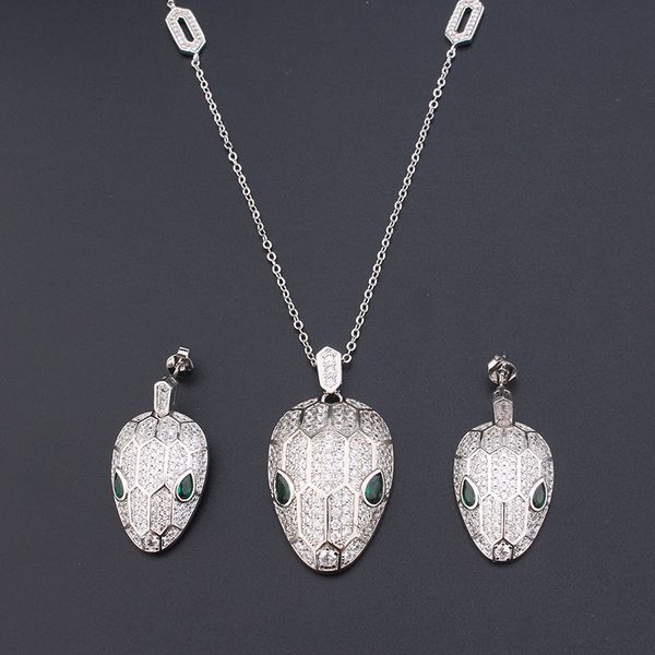 fashion silver gold fine chain snake diamond pendants long necklaces set for women trendy luxury designer jewelry party lovers wedding gifts
fashion silver gold fine chain snake diamond pendants long necklaces set for women trendy luxury designer jewelry party lovers wedding gifts