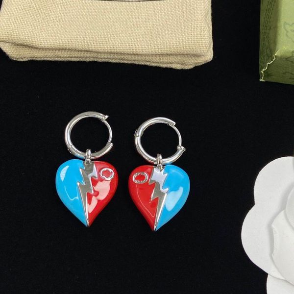women designer stud earrings fashion heart luxury style logo printed trendy brass engagement earring, Golden;silver
women designer stud earrings fashion heart luxury style logo printed trendy brass engagement earring, Golden;silver