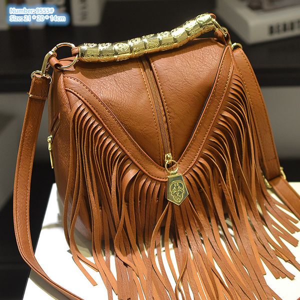 Factory wholesale ladies shoulder bags 3 colors this year popular solid color leather handbag personalized metal chain punk bag street fashion backpack, Blue-9555#
Factory wholesale ladies shoulder bags 3 colors this year popular solid color leather handbag personalized metal chain punk bag street fashion backpack, Blue-9555#