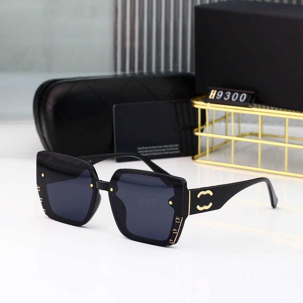 fashion designer sunglasses classic eyeglasses goggle outdoor beach sun glasses for man woman mix color optional with box multiple styles wh, White;black
fashion designer sunglasses classic eyeglasses goggle outdoor beach sun glasses for man woman mix color optional with box multiple styles wh, White;black