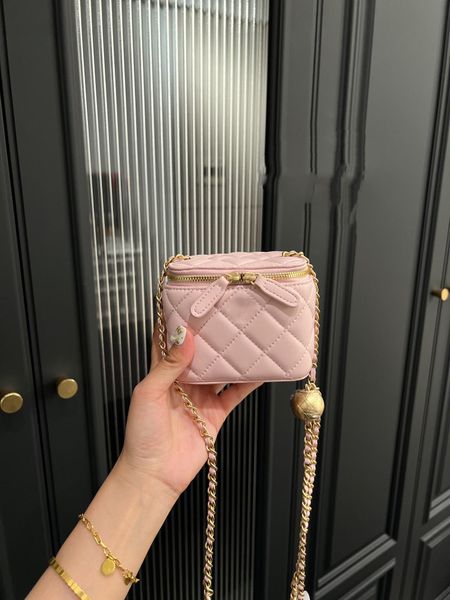 women crossbody bags shoulder handbags designer luxury mini portable box cosmetic lipstick bag sheepskin black ladies fashion small purses
women crossbody bags shoulder handbags designer luxury mini portable box cosmetic lipstick bag sheepskin black ladies fashion small purses