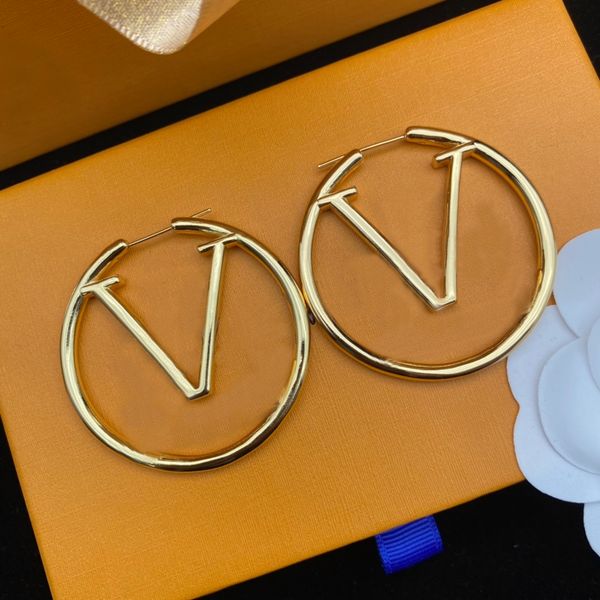 fashion gold hoop earring designer brand letter stud earrings valentine's mother's day wedding jewelry gift, Silver
fashion gold hoop earring designer brand letter stud earrings valentine's mother's day wedding jewelry gift, Silver