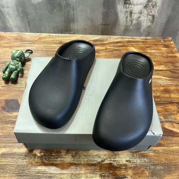 new men mule slide shoes designers ava fashion jelly shoes outdoors beach mule baotou slipper size 40-45, Black
new men mule slide shoes designers ava fashion jelly shoes outdoors beach mule baotou slipper size 40-45, Black