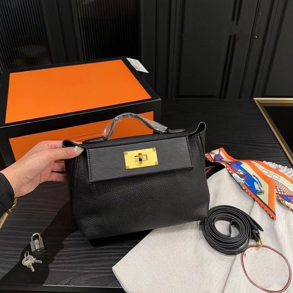 designer bag women's genuine leather handbag women shoulder bags woman luxury handbags crossbody bag
designer bag women's genuine leather handbag women shoulder bags woman luxury handbags crossbody bag
