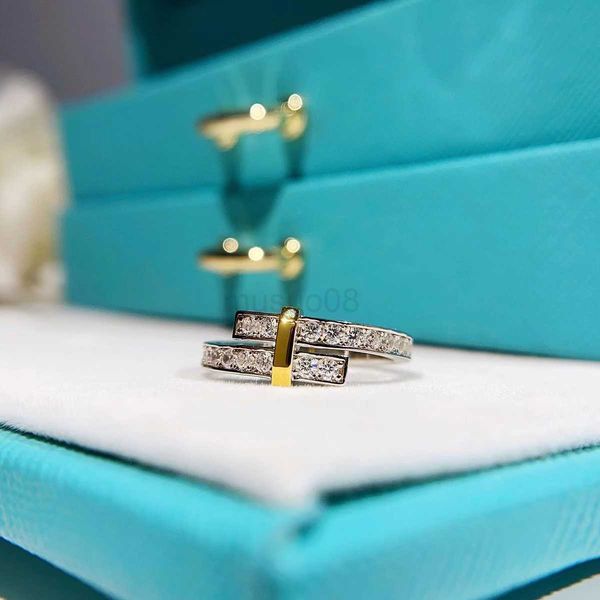 band rings luxury designer ring women crossover gold ring silver plated with diamond gift premium fashion ring rose classic jewelry with box
band rings luxury designer ring women crossover gold ring silver plated with diamond gift premium fashion ring rose classic jewelry with box