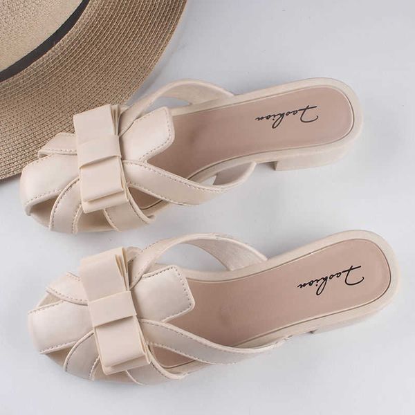 sandals slippers for women wearing hollowed out buns spring and autumn new flat bottomed thick heels home use sandals summer, Black
sandals slippers for women wearing hollowed out buns spring and autumn new flat bottomed thick heels home use sandals summer, Black