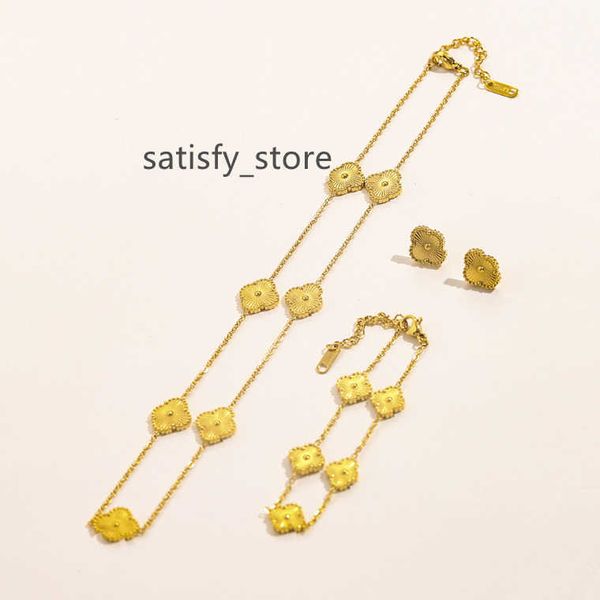 designer necklace bracelet earrings set 18k gold-plated jewelry stamp earrings brand women luxury chain bracelet street brand heart-shaped p, Black
designer necklace bracelet earrings set 18k gold-plated jewelry stamp earrings brand women luxury chain bracelet street brand heart-shaped p, Black
