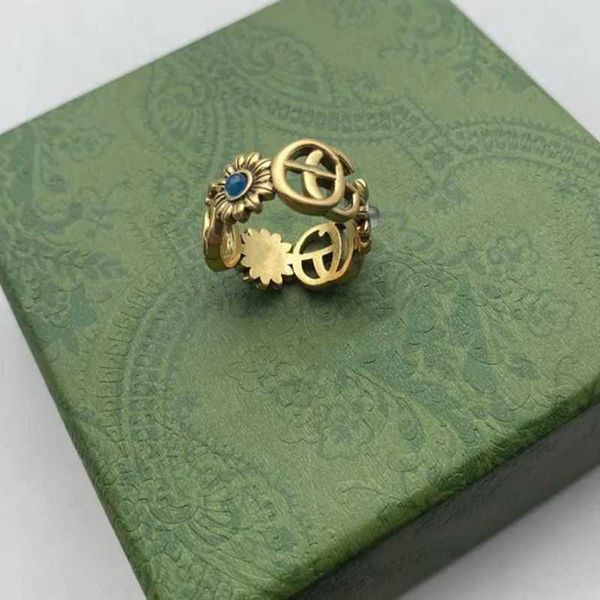 band rings designer ring golden flower pattern love luxury rings blue diamond fashion womens jewelry men shining ggity letter with box j2306, Silver
band rings designer ring golden flower pattern love luxury rings blue diamond fashion womens jewelry men shining ggity letter with box j2306, Silver