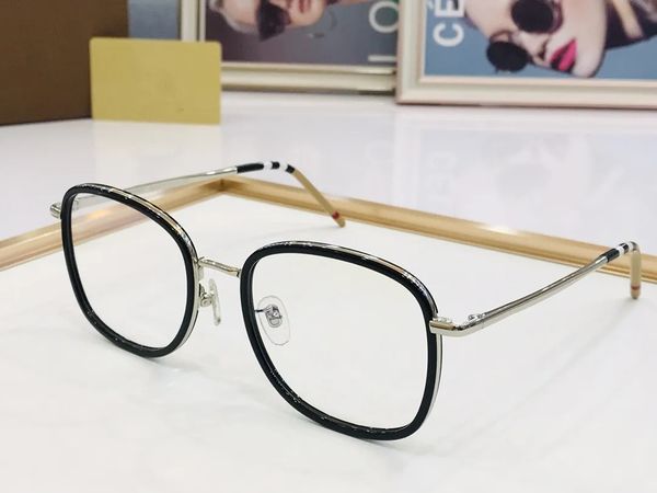 new classic polarized sunglasses female designer luxury brand alloy metal polaroid hd tempered glass lens vintage sunglasses uv400, White;black
new classic polarized sunglasses female designer luxury brand alloy metal polaroid hd tempered glass lens vintage sunglasses uv400, White;black