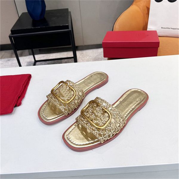 2023 classic slippers slide brand designers valentinosity fashion leisure sandal women flat slippers summer classic flip flops ht012, Black
2023 classic slippers slide brand designers valentinosity fashion leisure sandal women flat slippers summer classic flip flops ht012, Black