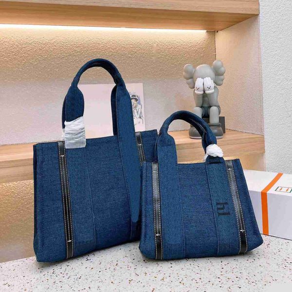 clobag letter designer bag 4 color totes women shoulder luxurys handbag canvas shopping bag lady messenger crossbody bag purse 220916
clobag letter designer bag 4 color totes women shoulder luxurys handbag canvas shopping bag lady messenger crossbody bag purse 220916