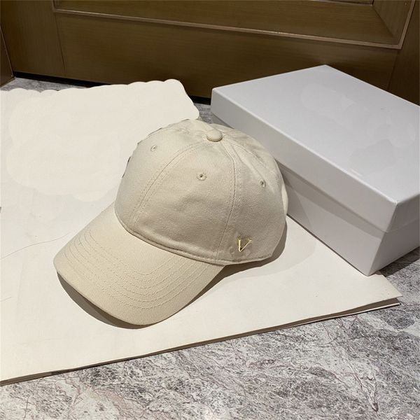 2023 men's ball hat luxury hat embroidered baseball cap women's summer casual shawl hundred sun hat 881, Blue;gray
2023 men's ball hat luxury hat embroidered baseball cap women's summer casual shawl hundred sun hat 881, Blue;gray