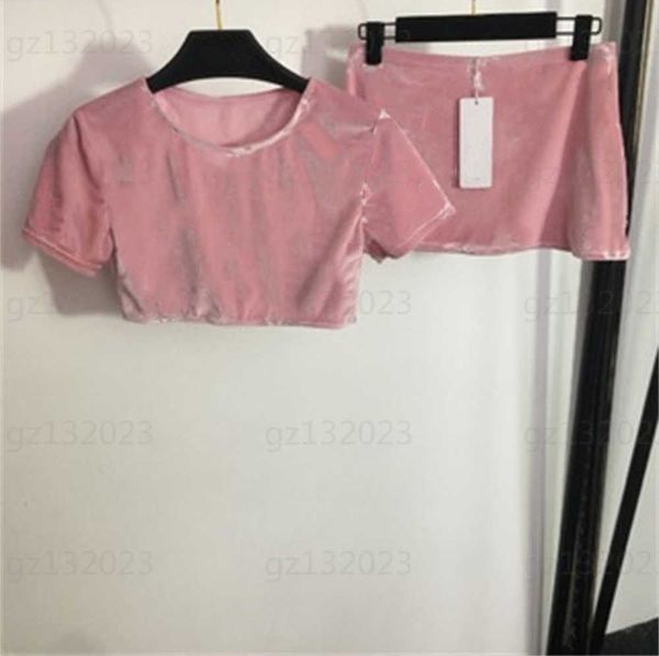 two piece sets womens designer mini skirt set the fashion velvet suit xiaoxiang logo waist thin short-sleeved tshirt and short half skirt de, White
two piece sets womens designer mini skirt set the fashion velvet suit xiaoxiang logo waist thin short-sleeved tshirt and short half skirt de, White