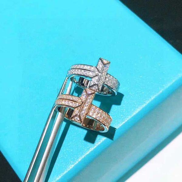 band rings designer band rings women love letter titanium steel ring 18k diamond wedding jewelry accessories j230612, Silver
band rings designer band rings women love letter titanium steel ring 18k diamond wedding jewelry accessories j230612, Silver