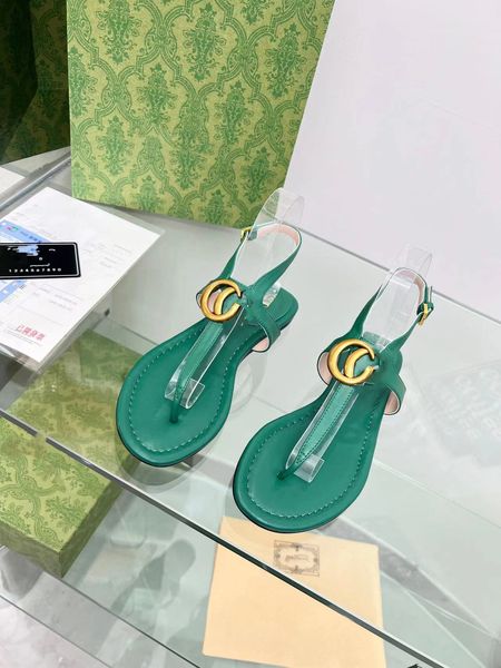 2023 women foam rubber sandals designer sandal platform slides triangle metal slippers retro beach shoes round toe sandal with box 35-42, Black
2023 women foam rubber sandals designer sandal platform slides triangle metal slippers retro beach shoes round toe sandal with box 35-42, Black