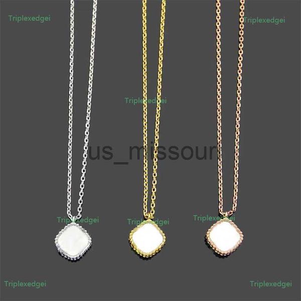 pendant necklaces fashion classic clover necklace 18k gold plated women's pendant necklace designer high end stainless steel jewelry j2, Silver
pendant necklaces fashion classic clover necklace 18k gold plated women's pendant necklace designer high end stainless steel jewelry j2, Silver