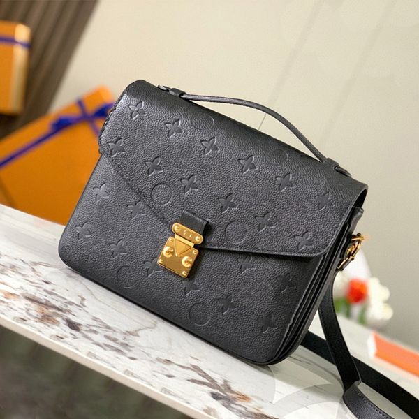 fashion designer bag womens large capacity portable tote bag solid leather shoulder bag classic embossed crossbody bag
fashion designer bag womens large capacity portable tote bag solid leather shoulder bag classic embossed crossbody bag