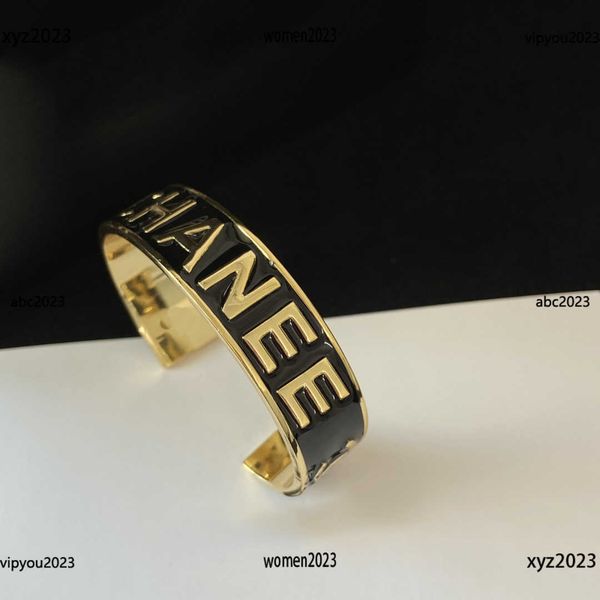 designer women bracelet fashion open loop design lady jewelry gold letter logo decoration charm bracelets #including box, Golden;silver
designer women bracelet fashion open loop design lady jewelry gold letter logo decoration charm bracelets #including box, Golden;silver