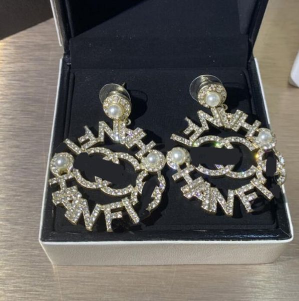 simple luxury designers earring stud letter famous women fashion earring wedding party jewerlry 18k gold plated 20style, Golden;silver
simple luxury designers earring stud letter famous women fashion earring wedding party jewerlry 18k gold plated 20style, Golden;silver