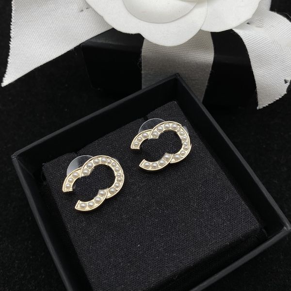 designer ccity earing jewelry for lady women c stud holiday party earring woman wedding engagement classic gold earrings high-quality 7834, Golden;silver
designer ccity earing jewelry for lady women c stud holiday party earring woman wedding engagement classic gold earrings high-quality 7834, Golden;silver