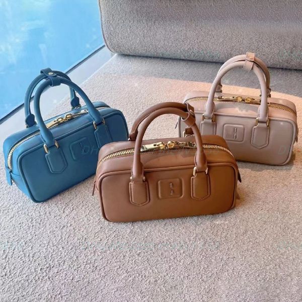 original designers women cosmetic bags handbags totes fashion cross body shoulder bags true leather luxuries new items evening bags hand clu
original designers women cosmetic bags handbags totes fashion cross body shoulder bags true leather luxuries new items evening bags hand clu