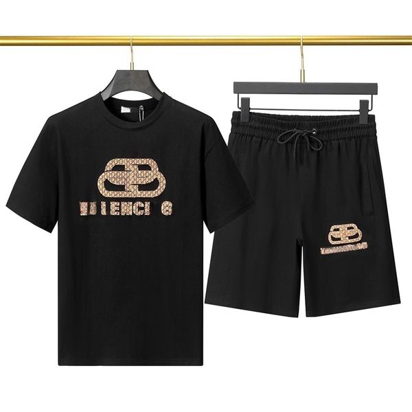tracksuits t shirt sets luxury designers mens womens tshirts tracksuit jogger sportswear summer sweatershirts sweatpants streetwear pullover, Gray
tracksuits t shirt sets luxury designers mens womens tshirts tracksuit jogger sportswear summer sweatershirts sweatpants streetwear pullover, Gray
