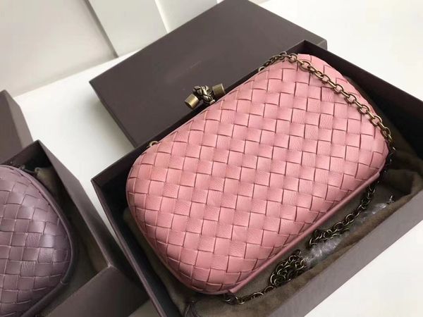 clutch bag evening designer handbags lady luxurys fashion party golden knitting hand silver gold plated leather patchwork bag phone cosmetic
clutch bag evening designer handbags lady luxurys fashion party golden knitting hand silver gold plated leather patchwork bag phone cosmetic