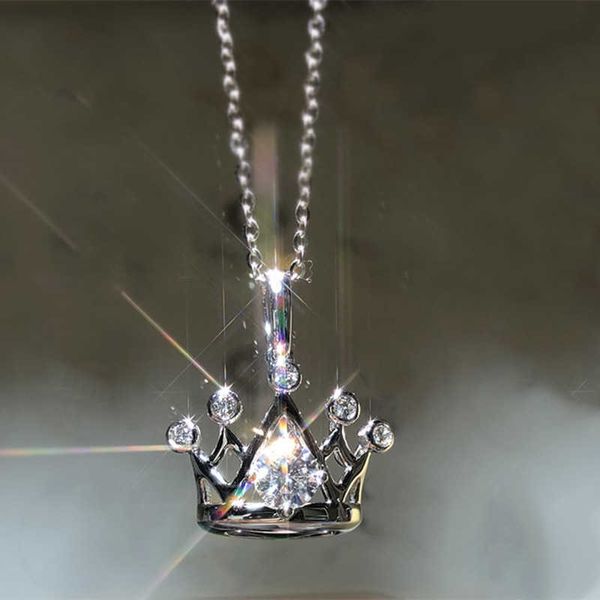 huitan low moq new king queen crown pendant necklace for girl link chain 925 silver plating pave diamond women crown necklace
huitan low moq new king queen crown pendant necklace for girl link chain 925 silver plating pave diamond women crown necklace