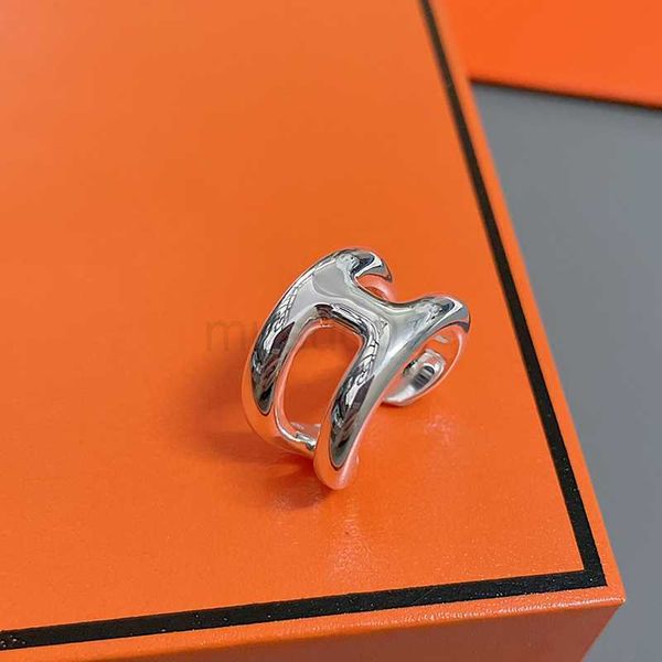 band rings luxury designer fashion ins trend minority design ring men and women fashion luxury index finger open ring versatile simple j2306, Silver
band rings luxury designer fashion ins trend minority design ring men and women fashion luxury index finger open ring versatile simple j2306, Silver