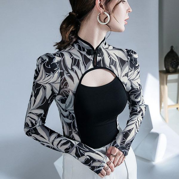 t-shirt retro plate button stand collar printed longsleeved tshirt women design sense stitching autumn and winter bottoming shirt, White
t-shirt retro plate button stand collar printed longsleeved tshirt women design sense stitching autumn and winter bottoming shirt, White