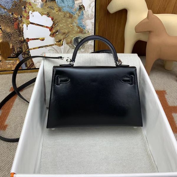10a designer women's bag designer handmade premium wax wire box leather luxury classic fashion mini small crossbody replica h glossy su
10a designer women's bag designer handmade premium wax wire box leather luxury classic fashion mini small crossbody replica h glossy su
