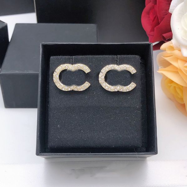 fashion stud jewelry designers luxury ccity earrings orecchini womens earring trendy gold letter c earrings 5345, Golden;silver
fashion stud jewelry designers luxury ccity earrings orecchini womens earring trendy gold letter c earrings 5345, Golden;silver