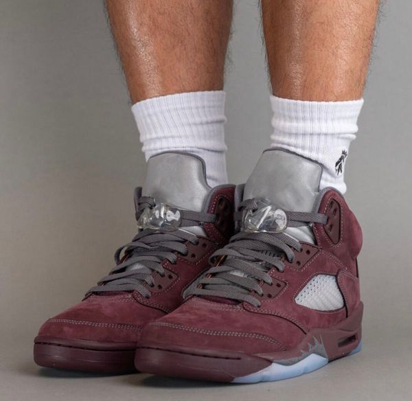 authentic 5 burgundy outdoors shoes deep burgundy light graphite-silver men women sports sneakers with original box dz4131-600
authentic 5 burgundy outdoors shoes deep burgundy light graphite-silver men women sports sneakers with original box dz4131-600