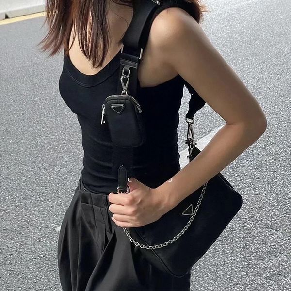 womens luxurys designers 2005 nylon 3pcs shoulder bags 2000 hobo handbags underarm bag man hip-hop cross body purses fashion totes evening b
womens luxurys designers 2005 nylon 3pcs shoulder bags 2000 hobo handbags underarm bag man hip-hop cross body purses fashion totes evening b