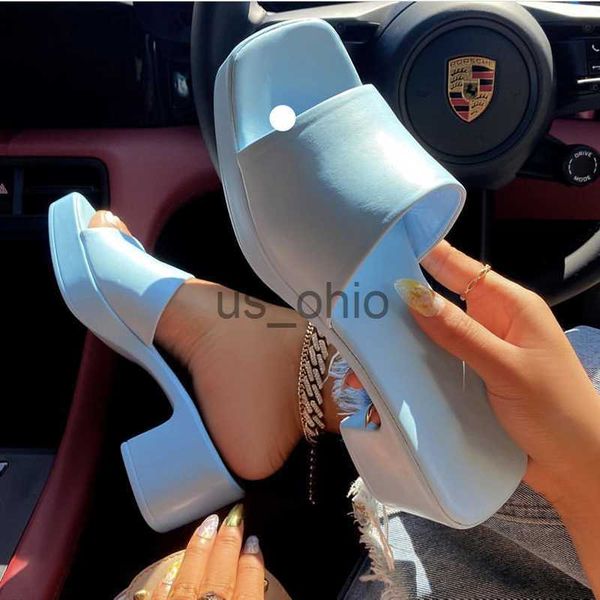 slippers women modern slippers pvc heels shoes famous design mules sandals summer party slip on shoes slides for lady drop ship j230612, Black
slippers women modern slippers pvc heels shoes famous design mules sandals summer party slip on shoes slides for lady drop ship j230612, Black
