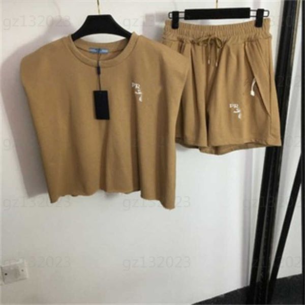 womens tracksuit designers shorts set three-dimensional letter undershirt zipper pocket elastic waist wide leg shorts 2 piece set women clot, White
womens tracksuit designers shorts set three-dimensional letter undershirt zipper pocket elastic waist wide leg shorts 2 piece set women clot, White