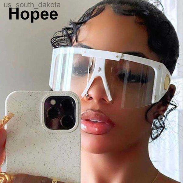 fashion clear lens oversized eyewear women brand designer large white sunglasses ladies big frame sun glasses windproof goggles l230523, White;black
fashion clear lens oversized eyewear women brand designer large white sunglasses ladies big frame sun glasses windproof goggles l230523, White;black