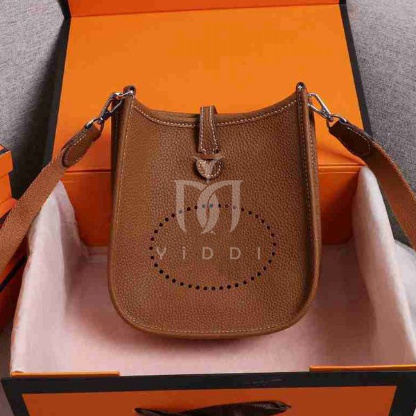 casual shoulder bag luxury designer bag men purse womens crossbody bag handbag cosmetic bag wallet
casual shoulder bag luxury designer bag men purse womens crossbody bag handbag cosmetic bag wallet