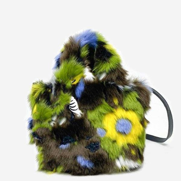 totes oil painting style plush women's handbags designer flower shoulder crossbody bags for women 2023 fluffy faux fur tote purses new
totes oil painting style plush women's handbags designer flower shoulder crossbody bags for women 2023 fluffy faux fur tote purses new