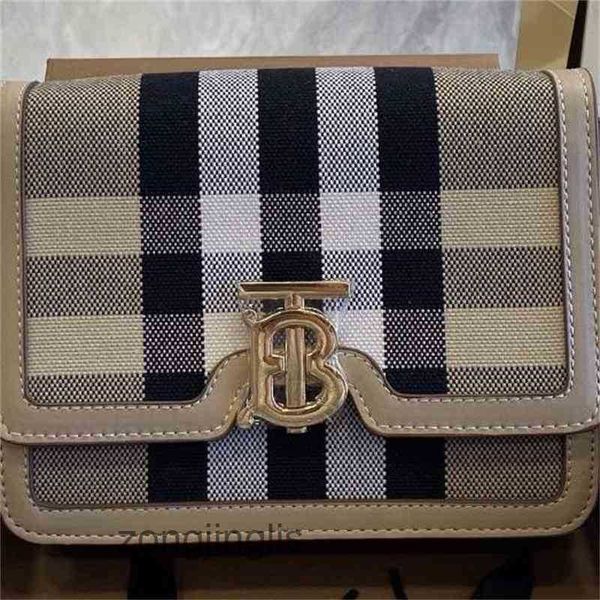 bag burbreryes the of matching box is super and it different from previous checkered size 20cm shoulder zxpu
bag burbreryes the of matching box is super and it different from previous checkered size 20cm shoulder zxpu