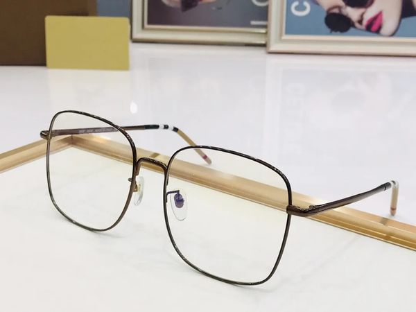 new luxury designer sunglasses men square metal glasses frame mirror print design show type cool summer oval sun glasses for women mens fash, White;black
new luxury designer sunglasses men square metal glasses frame mirror print design show type cool summer oval sun glasses for women mens fash, White;black