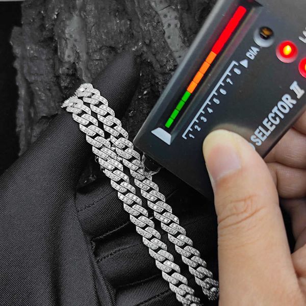 nuoya 925 silver jewelry 8mm prong cuban link chain iced out pass diamond tester vvs moissanite 925 sterling silver necklace
nuoya 925 silver jewelry 8mm prong cuban link chain iced out pass diamond tester vvs moissanite 925 sterling silver necklace