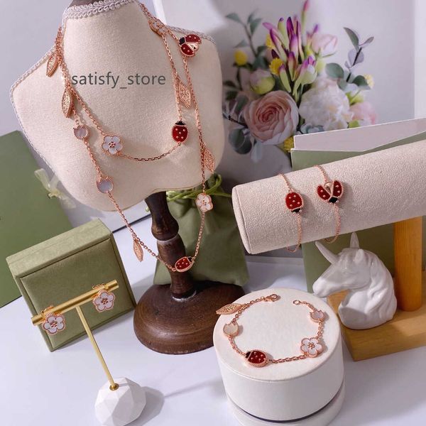 wedding jewelry sets high trend europe famous brand rose gold bracelet lucky flowers spring ladybug luxury for women 221109, Slivery;golden
wedding jewelry sets high trend europe famous brand rose gold bracelet lucky flowers spring ladybug luxury for women 221109, Slivery;golden