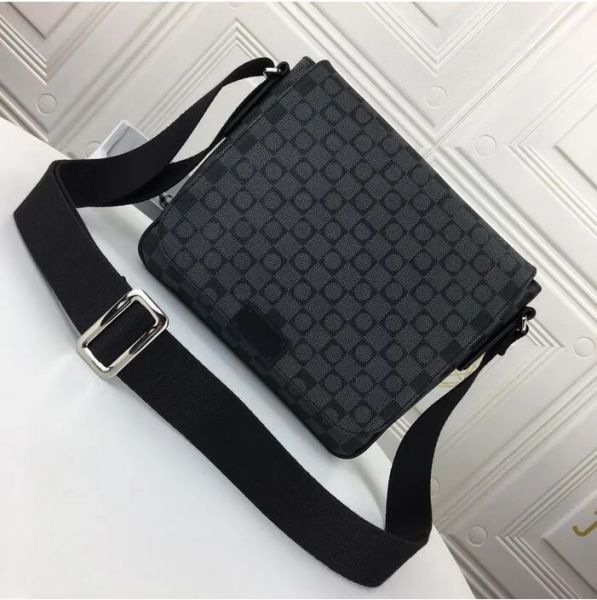 district bags portfolio pm genuine leather men duffle belt messenger totes bag briefcases luggage cross body shoulder m41428
district bags portfolio pm genuine leather men duffle belt messenger totes bag briefcases luggage cross body shoulder m41428
