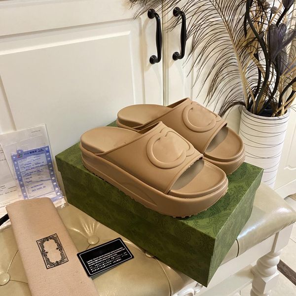 embossed interlocking slippers men women platform metallic silver rubber thick sole sandals letter slides summer beach flip flops shoes, Black
embossed interlocking slippers men women platform metallic silver rubber thick sole sandals letter slides summer beach flip flops shoes, Black