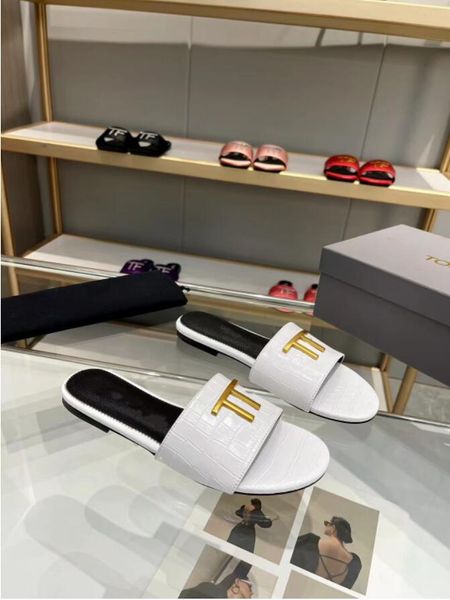 summer luxury sandals designer women flip flops slipper fashion genuine leather slides metal chain ladies casual shoes, Black
summer luxury sandals designer women flip flops slipper fashion genuine leather slides metal chain ladies casual shoes, Black