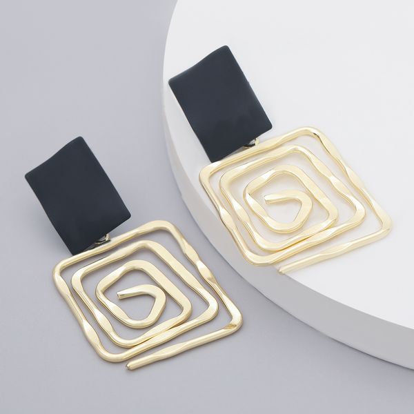 geometric alloy earrings for women's design with a cool and retro style. european and american inset style earrings, Golden;silver
geometric alloy earrings for women's design with a cool and retro style. european and american inset style earrings, Golden;silver