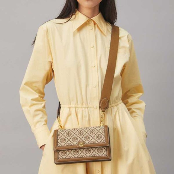 texture tb luxury shopping designer women burchss handbags nylon troyss large volume tote bag purse shoulder bags soft chain bag single shou
texture tb luxury shopping designer women burchss handbags nylon troyss large volume tote bag purse shoulder bags soft chain bag single shou